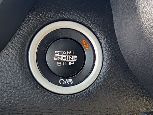 Used 2023 RAM 1500 Big Horn image 8