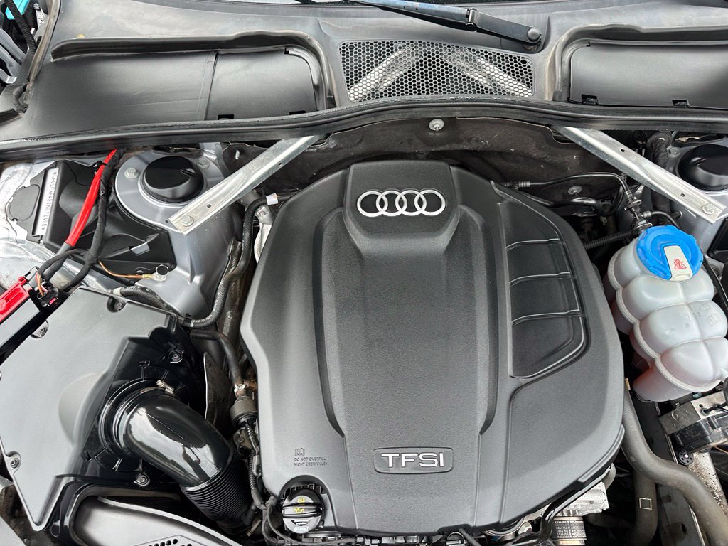 Used 2018 Audi A4 2.0T Premium Plus AWD/4WD image 32