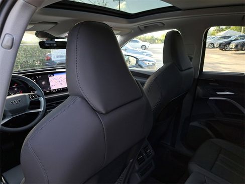New 2025 Audi Q5 Premium Plus image 26
