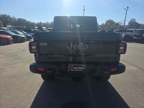 Used 2020 Jeep Gladiator Rubicon image 3