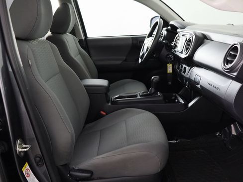Used 2019 Toyota Tacoma SR RWD image 19