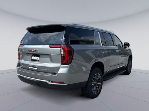 New 2026 GMC Yukon XL Elevation w/ Elevation Premium Package AWD/4WD image 5