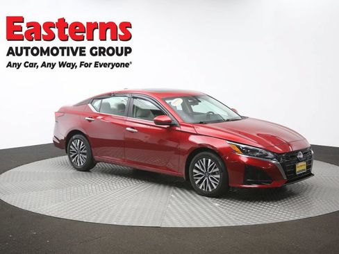 Used 2023 Nissan Altima 2.5 SV w/ SV Premium Package AWD/4WD image 47