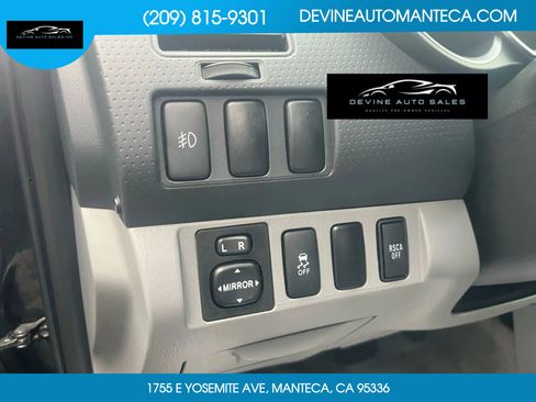 Used 2011 Toyota Tacoma 4x4 Double Cab w/ SR5 Pkg #2 image 9