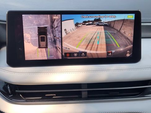 Used 2026 INFINITI QX60 Luxe w/ Cargo Package FWD image 5