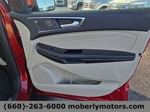 Used 2019 Ford Edge Titanium w/ Equipment Group 301A image 55