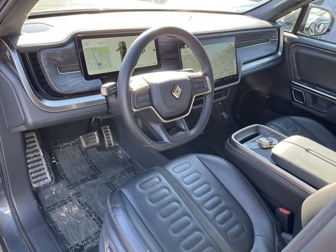 Used 2022 Rivian R1T Launch Edition image 6