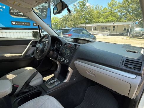Used 2015 Subaru Forester 2.5i Premium w/ Popular Package #1 AWD/4WD image 21