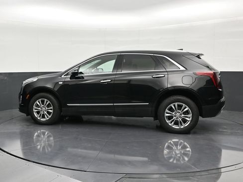 Used 2020 Cadillac XT5 Premium Luxury FWD image 2