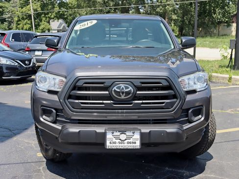 Used 2019 Toyota Tacoma SR w/ SX Package AWD/4WD image 9