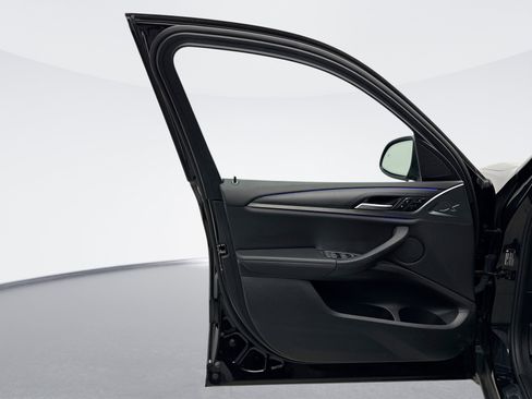 Used 2024 BMW X3 xDrive30i w/ Convenience Package image 9