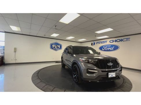 Used 2021 Ford Explorer ST w/ Equipment Group 401A image 4