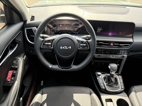 New 2026 Kia Seltos SX AWD/4WD image 17