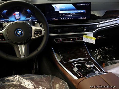 New 2026 BMW X5 xDrive50e w/ M Sport Package image 16