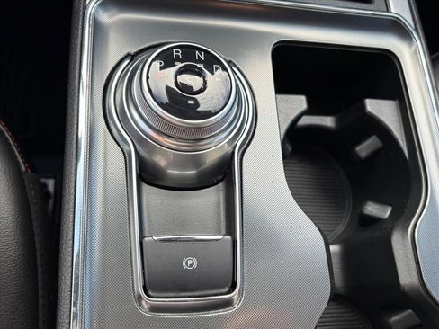 Used 2024 Ford Edge ST-Line image 23