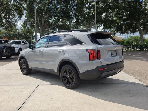 Used 2023 Kia Sorento S AWD/4WD image 6