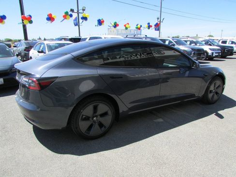 Used 2023 Tesla Model 3 Standard Range RWD image 5