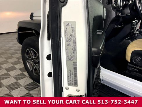 Used 2021 Jeep Wrangler Sport AWD/4WD image 17