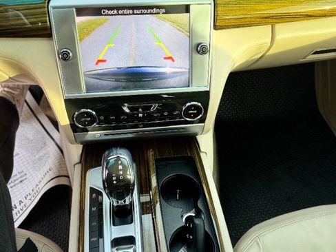 Used 2014 Maserati Quattroporte GTS image 11