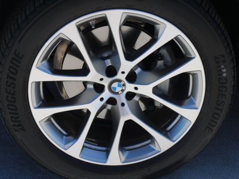 Used 2022 BMW X5 sDrive40i RWD image 9
