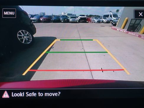 Used 2019 Volkswagen Tiguan SE image 18