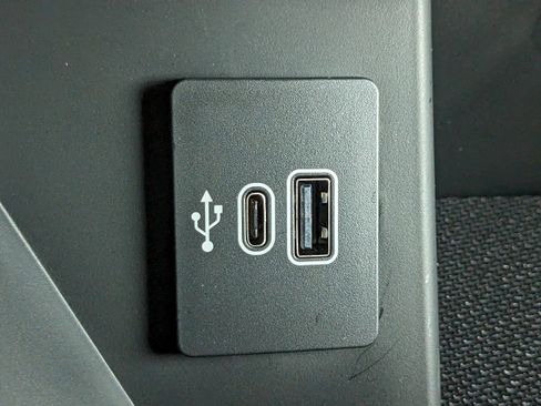 New 2025 Ford F150 Lariat w/ Equipment Group 501A Mid image 45