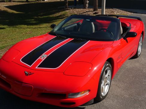 Used 2000 Chevrolet Corvette Convertible image 24