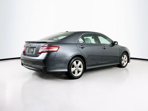 Used 2011 Toyota Camry SE image 9