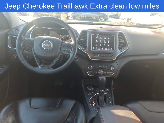 Used 2019 Jeep Cherokee Trailhawk w/ Comfort/Convenience Group AWD/4WD image 11