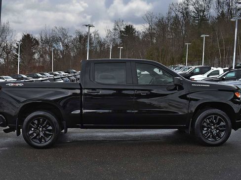 Used 2024 Chevrolet Silverado 1500 Custom image 6