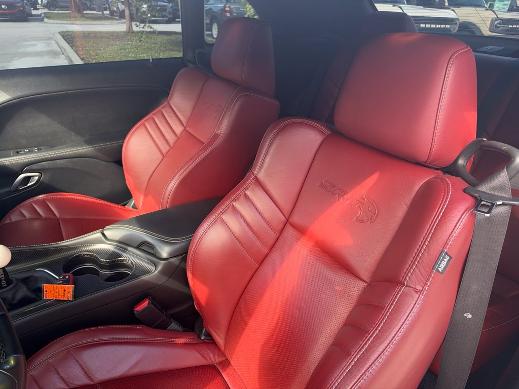 Used 2017 Dodge Challenger SRT Hellcat RWD image 10