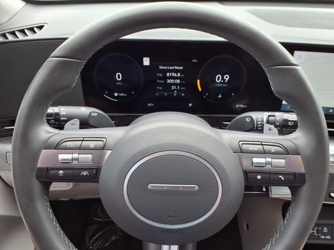 Used 2024 Hyundai Kona SEL w/ Convenience Package FWD image 12