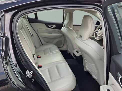 Used 2024 Volvo S60 B5 Plus FWD image 14
