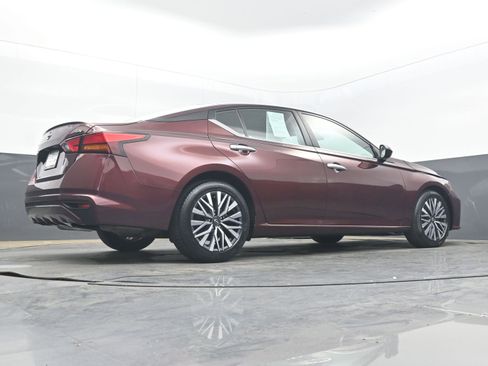 Used 2023 Nissan Altima 2.5 SV image 28