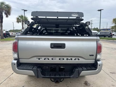 Used 2023 Toyota Tacoma TRD Off-Road w/ TRD Premium Off Road Package AWD/4WD image 6