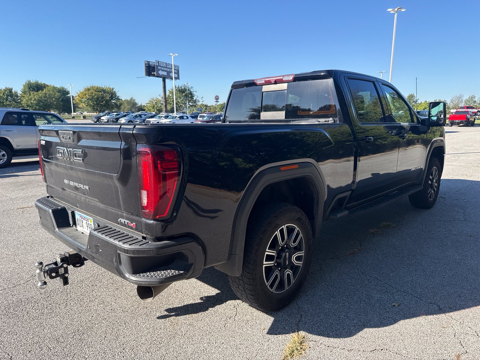 Used 2022 GMC Sierra 3500 AT4 w/ AT4 Preferred Package AWD/4WD image 5