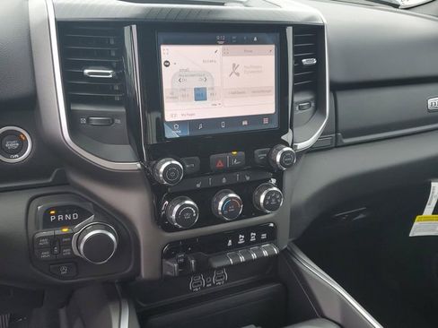 New 2026 RAM 1500 4x4 Crew Cab image 24