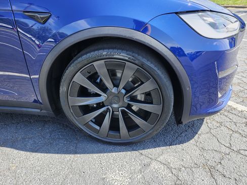 Used 2023 Tesla Model X AWD/4WD image 10