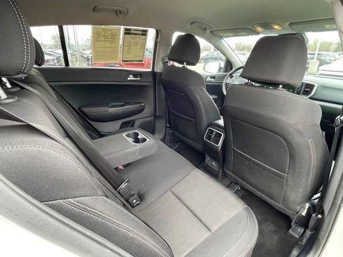 Used 2020 Kia Sportage LX image 25