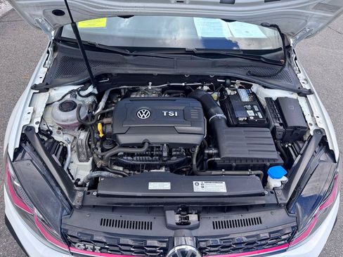 Used 2018 Volkswagen GTI SE FWD image 27