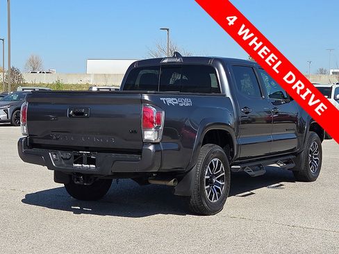 Used 2023 Toyota Tacoma TRD Sport image 5