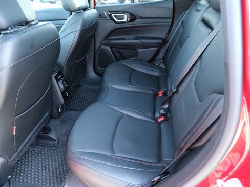 Used 2024 Jeep Compass Trailhawk w/ Trailhawk Elite Group image 33