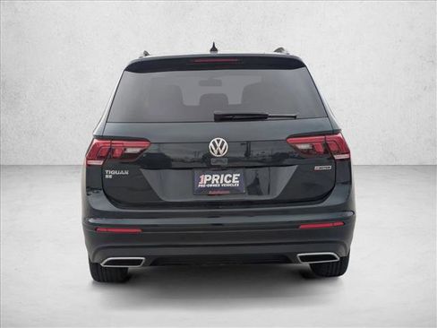 Used 2019 Volkswagen Tiguan SE w/ Panoramic Sunroof Package image 6