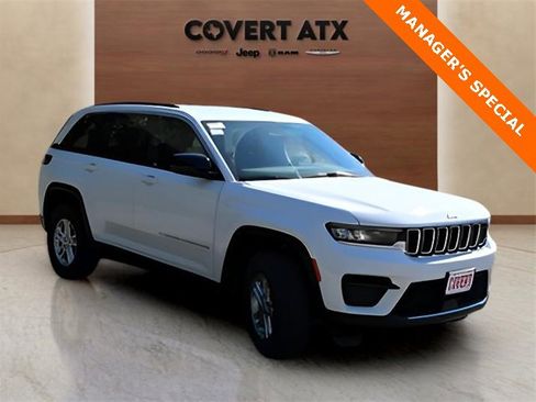 New 2025 Jeep Grand Cherokee Laredo w/ Trailer Tow Package image 7