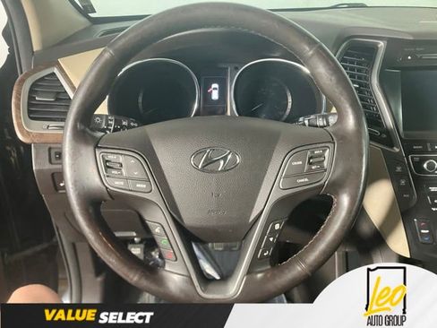 Used 2017 Hyundai Santa Fe FWD image 12