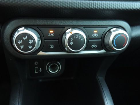 Used 2025 Nissan Kicks Play S FWD image 22