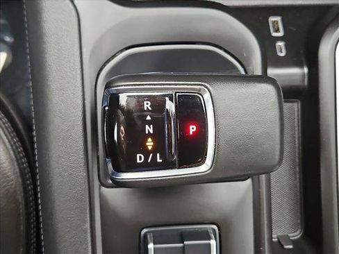 Used 2023 GMC Sierra 1500 Denali AWD/4WD image 12