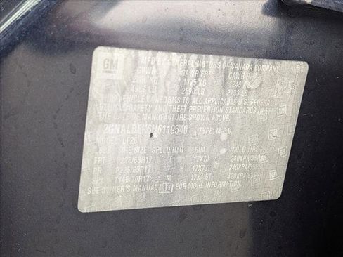 Used 2017 Chevrolet Equinox LS image 25