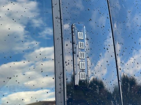 Used 2023 Ford F250 Lariat w/ Lariat Ultimate Package image 15