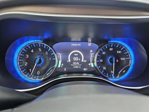 Used 2017 Chrysler Pacifica Touring-L Plus w/ Advanced Safetytec Group image 22